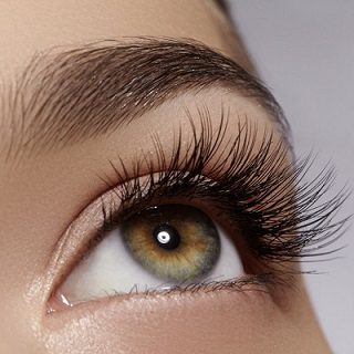 LASH LIFTING AT TOP BEAUTY SALON NEAR ME